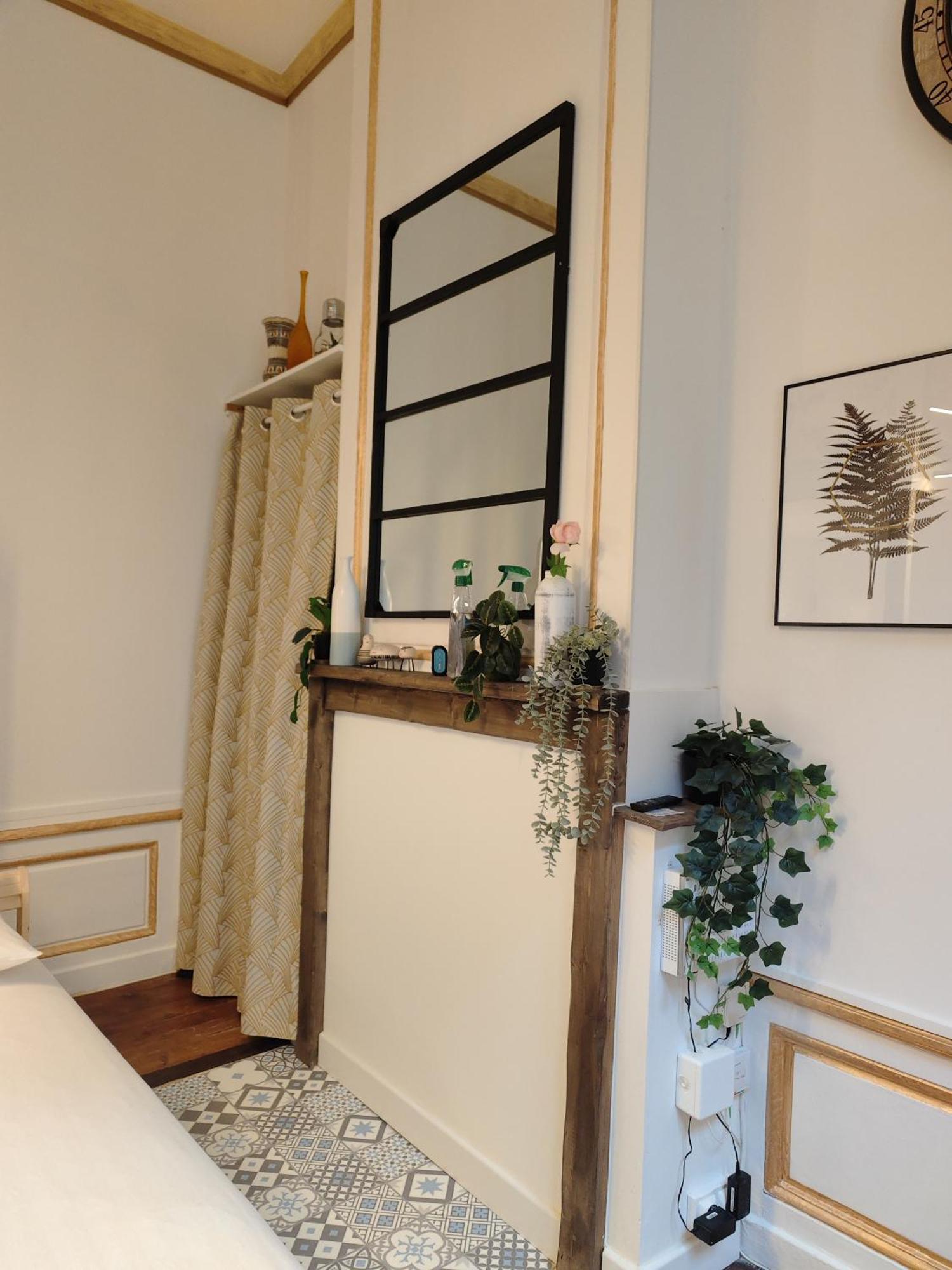 カーンStudio Lumineux Et Fleuri Idealement Situeアパートメント エクステリア 写真